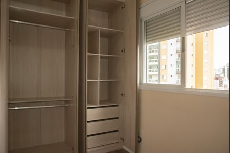 Apartamento para alugar com 70m², 2 quartos e 2 vagasQuarto