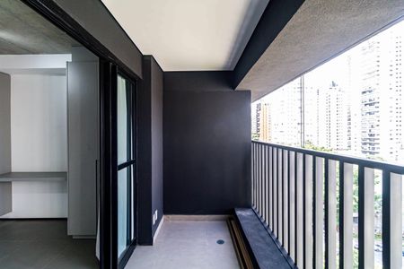Varanda de kitnet/studio para alugar com 1 quarto, 25m² em Brooklin, São Paulo