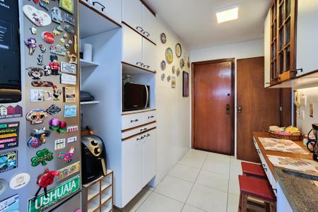 Apartamento à venda com 104m², 3 quartos e 2 vagasCozinha 