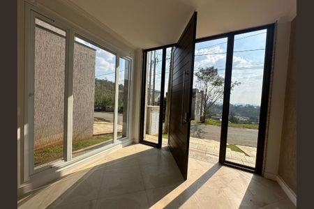 Casa de Condomínio à venda com 3 quartos, 392m² em Parque Sinai, Santana de Parnaíba