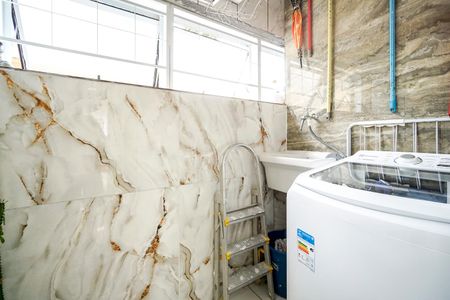 Apartamento à venda com 76m², 2 quartos e 1 vaga Apartamento à venda com 76m², 2 quartos e 1 vagaÁrea de serviço