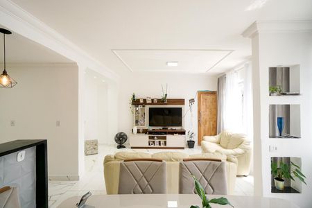 Apartamento à venda com 76m², 2 quartos e 1 vaga Apartamento à venda com 76m², 2 quartos e 1 vagaSala de jantar