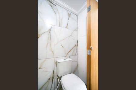 Apartamento à venda com 76m², 2 quartos e 1 vaga Apartamento à venda com 76m², 2 quartos e 1 vagaBanheiro social