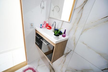 Apartamento à venda com 76m², 2 quartos e 1 vaga Apartamento à venda com 76m², 2 quartos e 1 vagaPia