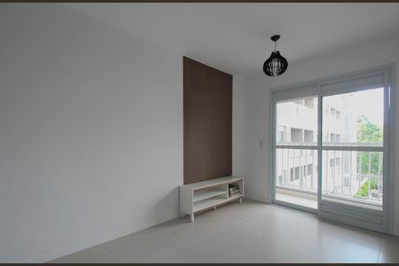 Sala/Cozinha de apartamento para alugar com 1 quarto, 33m² em Portal do Morumbi, São Paulo