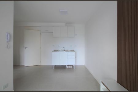 Sala/Cozinha de apartamento para alugar com 1 quarto, 33m² em Portal do Morumbi, São Paulo