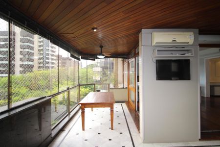 Apartamento para alugar com 226m², 3 quartos e 2 vagasVaranda gourmet