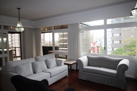 Sala de apartamento para alugar com 3 quartos, 226m² em Petrópolis, Porto Alegre