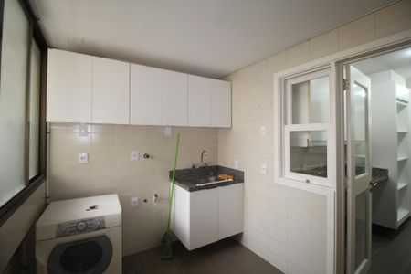 Apartamento para alugar com 226m², 3 quartos e 2 vagasÁrea de Serviço