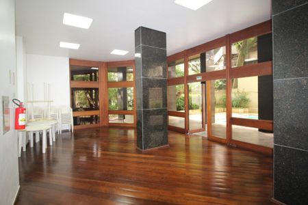 Apartamento para alugar com 226m², 3 quartos e 2 vagasÁrea comum - Salão de festas