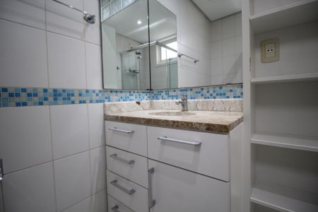 Apartamento para alugar com 226m², 3 quartos e 2 vagasBanheiro da Suíte 2