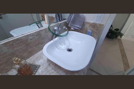 Casa à venda com 150m², 3 quartos e 2 vagas