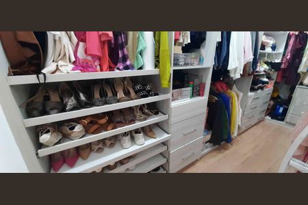 Casa à venda com 150m², 3 quartos e 2 vagas