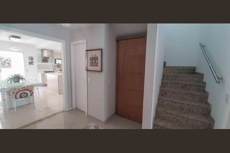Casa à venda com 150m², 3 quartos e 2 vagas