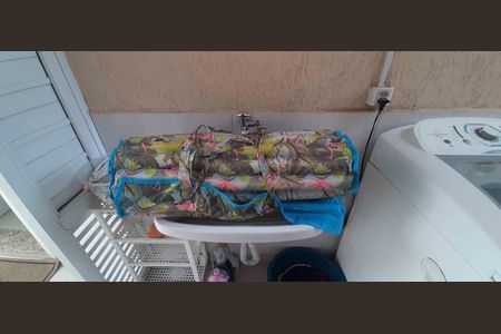 Casa à venda com 150m², 3 quartos e 2 vagas