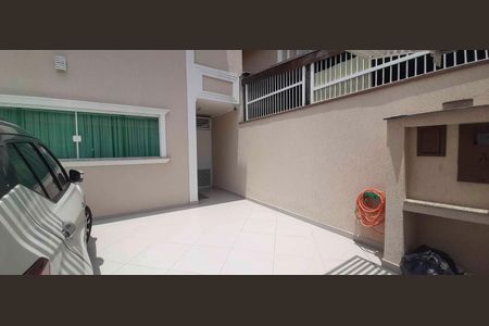 Casa à venda com 150m², 3 quartos e 2 vagas Casa à venda com 150m², 3 quartos e 2 vagasGaragem