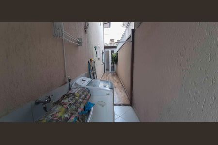 Casa à venda com 150m², 3 quartos e 2 vagas