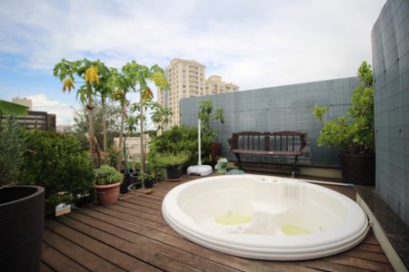 Apartamento para alugar com 217m², 3 quartos e 2 vagasPiscina