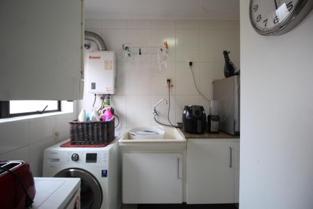 Apartamento para alugar com 217m², 3 quartos e 2 vagasÁrea de Serviço