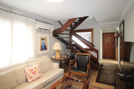 Apartamento para alugar com 217m², 3 quartos e 2 vagasSala