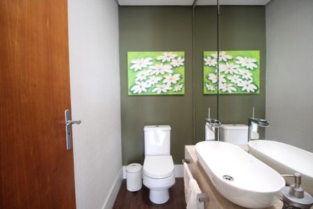 Apartamento para alugar com 217m², 3 quartos e 2 vagasLavabo