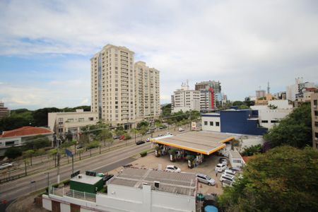 Apartamento para alugar com 217m², 3 quartos e 2 vagasVista