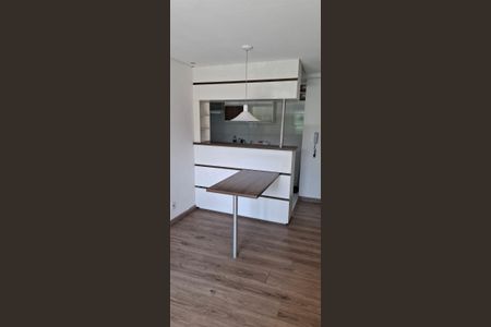 Apartamento para alugar com 70m², 3 quartos e 1 vaga Apartamento para alugar com 70m², 3 quartos e 1 vagaSala
