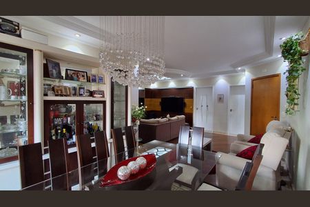 Apartamento à venda com 130m², 3 quartos e 2 vagasSala