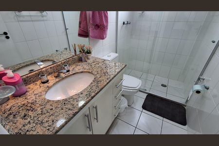 Apartamento à venda com 130m², 3 quartos e 2 vagasBanheiro Suíte 2