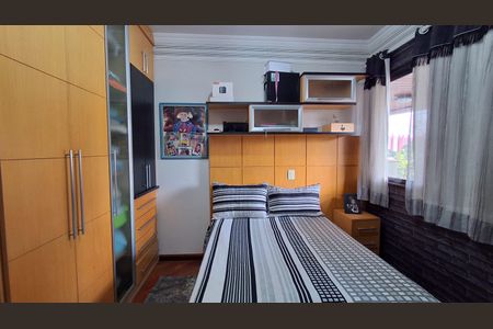 Apartamento à venda com 130m², 3 quartos e 2 vagasSuíte 1