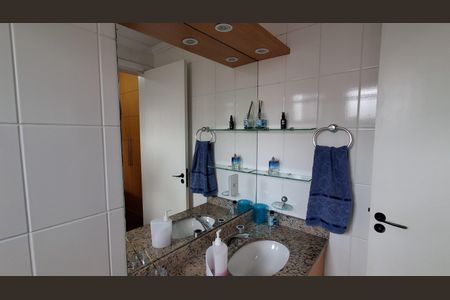 Apartamento à venda com 130m², 3 quartos e 2 vagasBanheiro Suíte 1