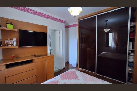 Apartamento à venda com 130m², 3 quartos e 2 vagasSuíte 3