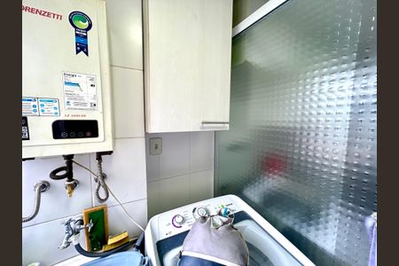 Apartamento para alugar com 63m², 3 quartos e 1 vagaÁrea de Serviço