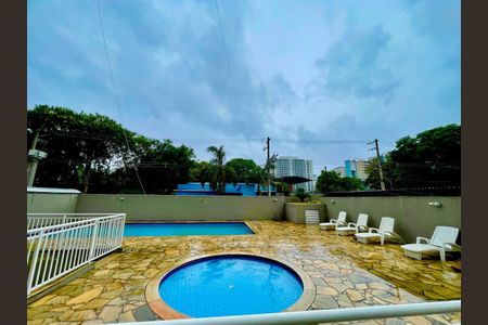 Apartamento para alugar com 63m², 3 quartos e 1 vagaÁrea comum - Piscina
