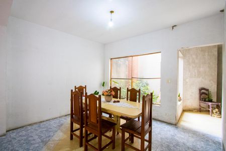 Casa à venda com 400m², 6 quartos e 6 vagasSala