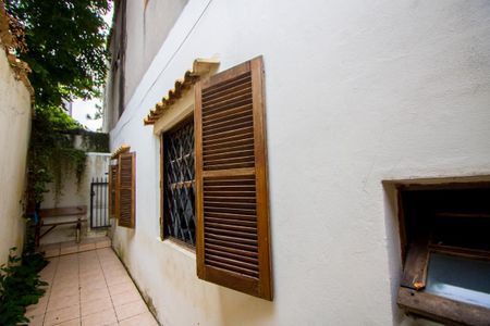 Casa à venda com 400m², 6 quartos e 6 vagasCorredor externo