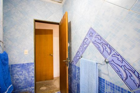 Casa à venda com 400m², 6 quartos e 6 vagasBanheiro do quarto 2