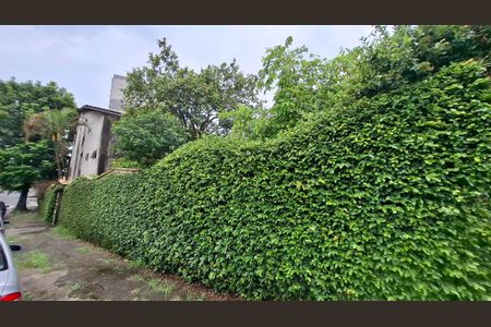 Casa à venda com 400m², 6 quartos e 6 vagasFachada