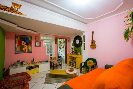 Casa à venda com 400m², 6 quartos e 6 vagasCasa 2 - Sala