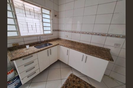Cozinha de casa à venda com 2 quartos, 67m² em Santa Maria, Osasco