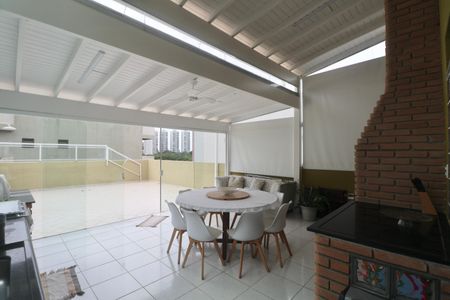 Apartamento para alugar com 170m², 2 quartos e 1 vagaCozinha