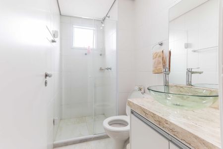 Apartamento para alugar com 62m², 2 quartos e sem vagaBanheiro