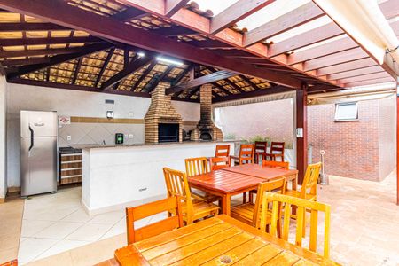 Apartamento para alugar com 62m², 2 quartos e sem vagaÁrea comum - Churrasqueira