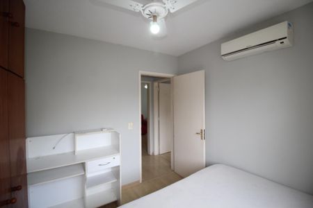 Quarto 1 de apartamento para alugar com 2 quartos, 75m² em Petrópolis, Porto Alegre