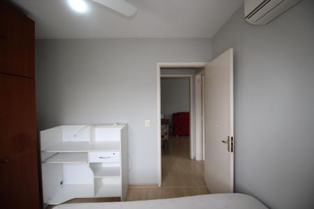 Quarto 1 de apartamento para alugar com 2 quartos, 75m² em Petrópolis, Porto Alegre