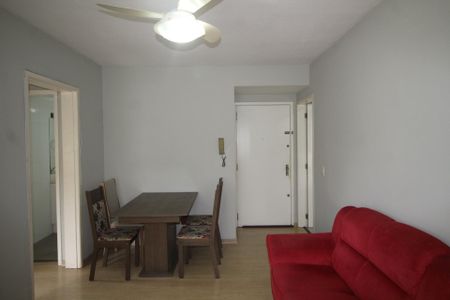 Sala de apartamento para alugar com 2 quartos, 75m² em Petrópolis, Porto Alegre