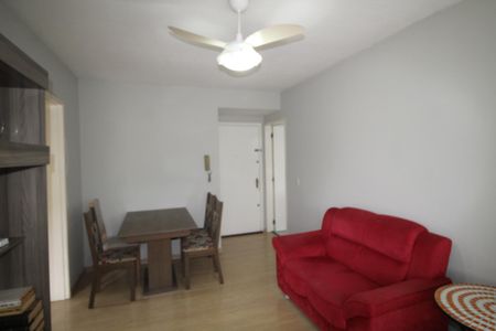 Apartamento para alugar com 75m², 2 quartos e 1 vagaSala