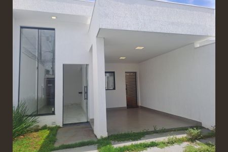 Casa à venda com 3 quartos, 180m² em Lundcéia, Lagoa Santa