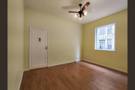 Sala de apartamento para alugar com 1 quarto, 42m² em Tijuca, Rio de Janeiro