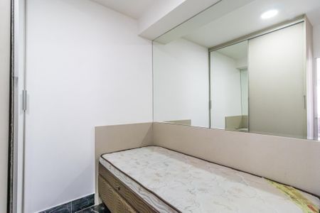 Quarto 1 de apartamento para alugar com 2 quartos, 55m² em Alphaville Industrial, Barueri